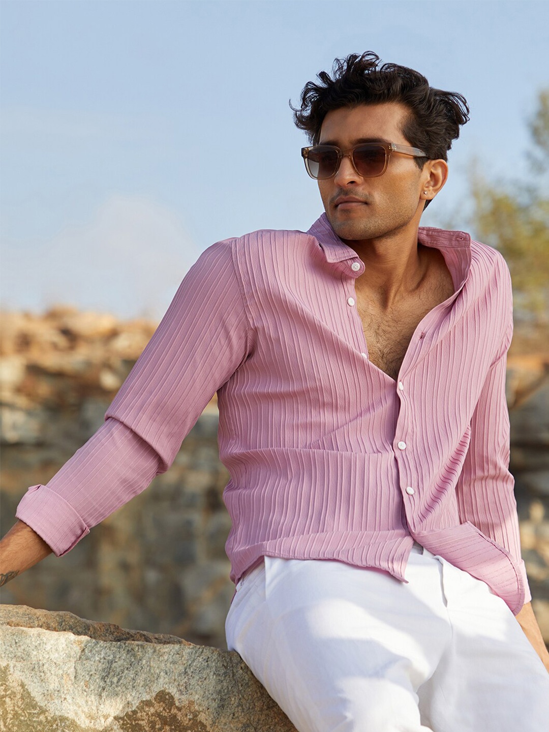 

Campus Sutra Classic Striped Self Design Casual Shirt, Pink