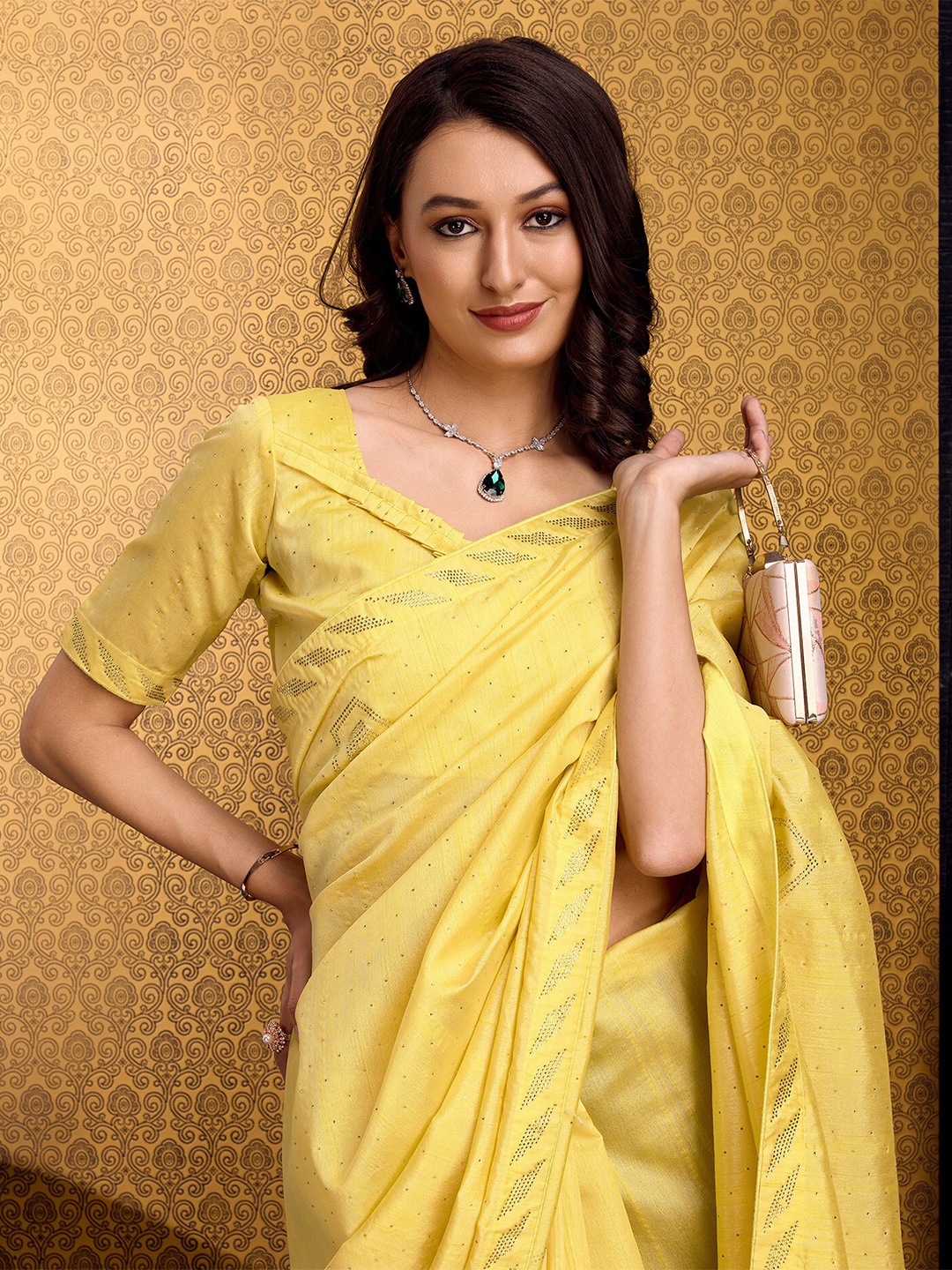 

DOI MOI Embellished Beads and Stones Saree, Yellow