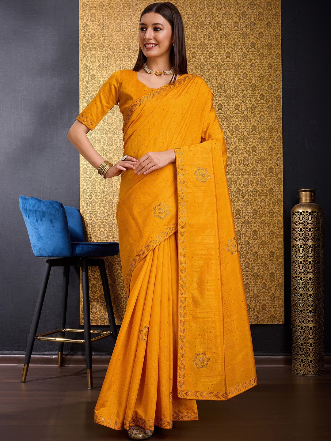 

DOI MOI Embellished Beads and Stones Saree, Yellow