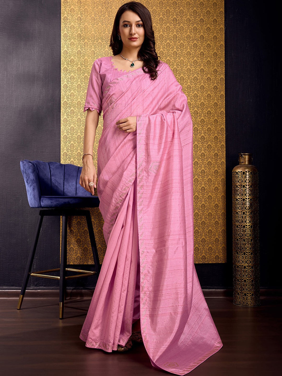 

DOI MOI Embellished Saree, Pink