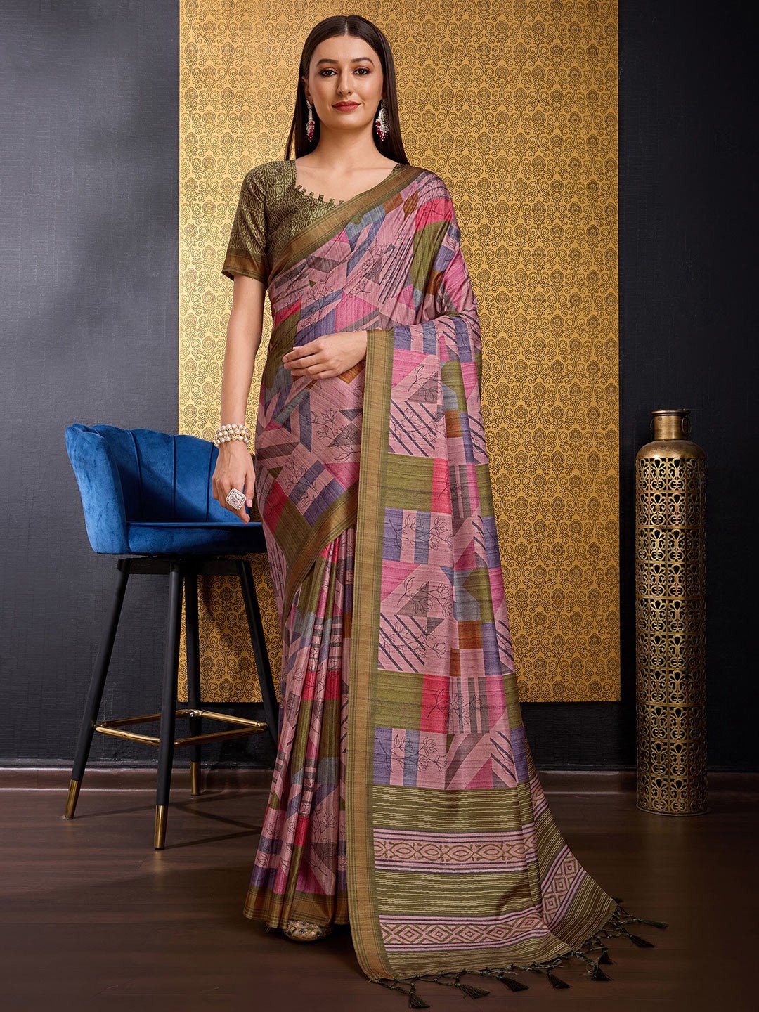 

DOI MOI Geometric Silk Cotton Saree, Purple