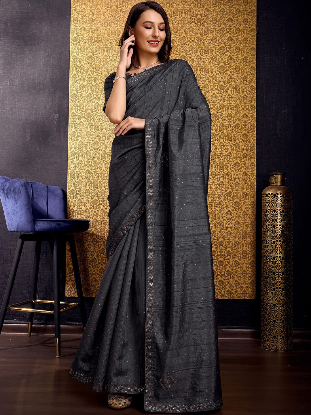 

DOI MOI Embellished Saree, Black