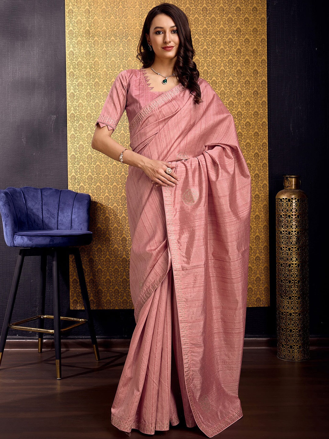 

DOI MOI Embellished Beads and Stones Saree, Pink