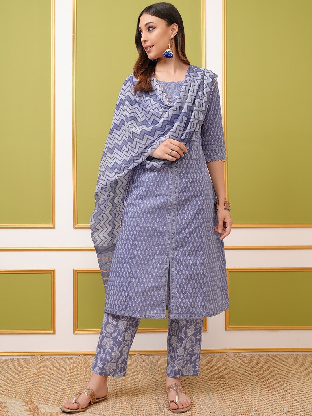 

Vishudh Blue Floral Printed Regular Pure Cotton Kurta With Trousers & Dupatta