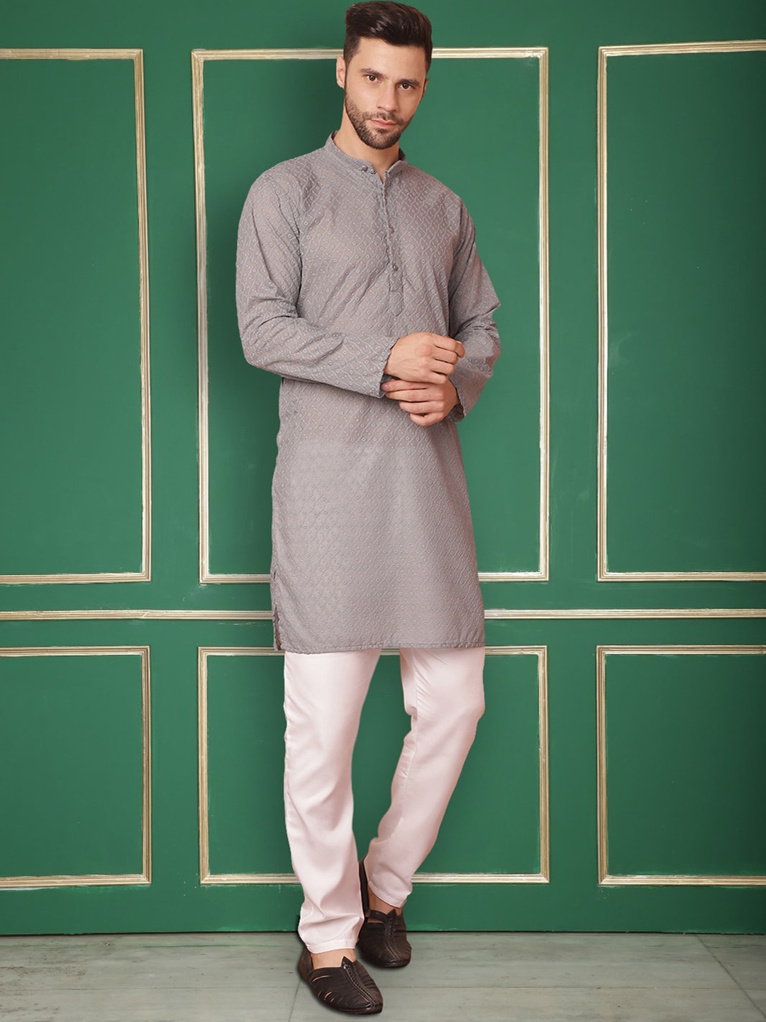 

Jompers Leheriya Embroidered Straight Chikankari Pure Cotton Kurta with Churidar, Grey