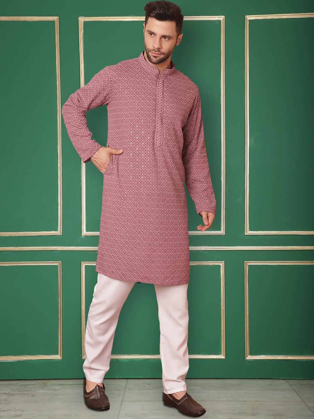 

Jompers Embroidered Mandarin Collar Sequinned Kurta with Pyjamas, Magenta