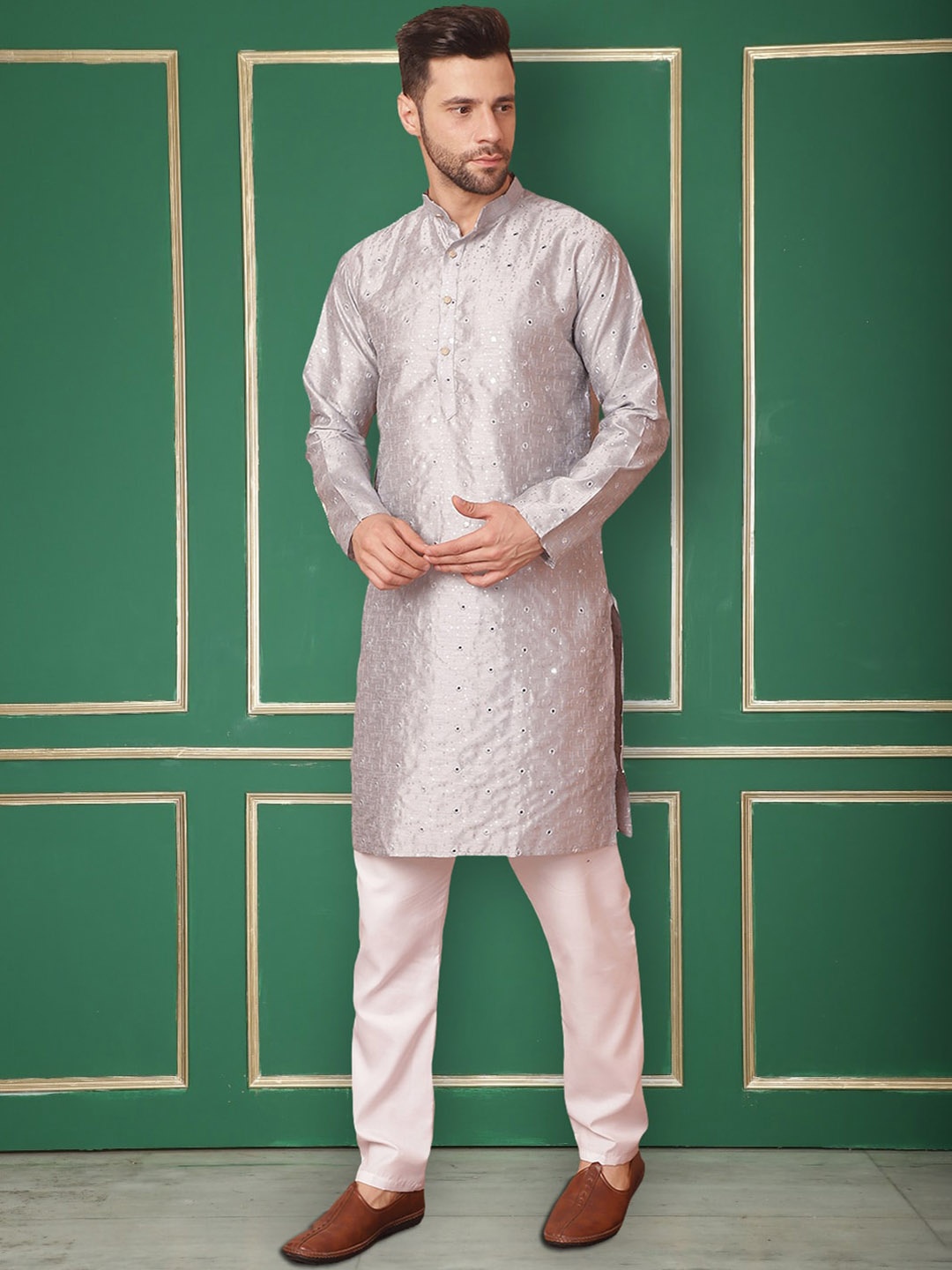 

Jompers Embroidered Straight Mirror Work Kurta with Pyjamas, Grey