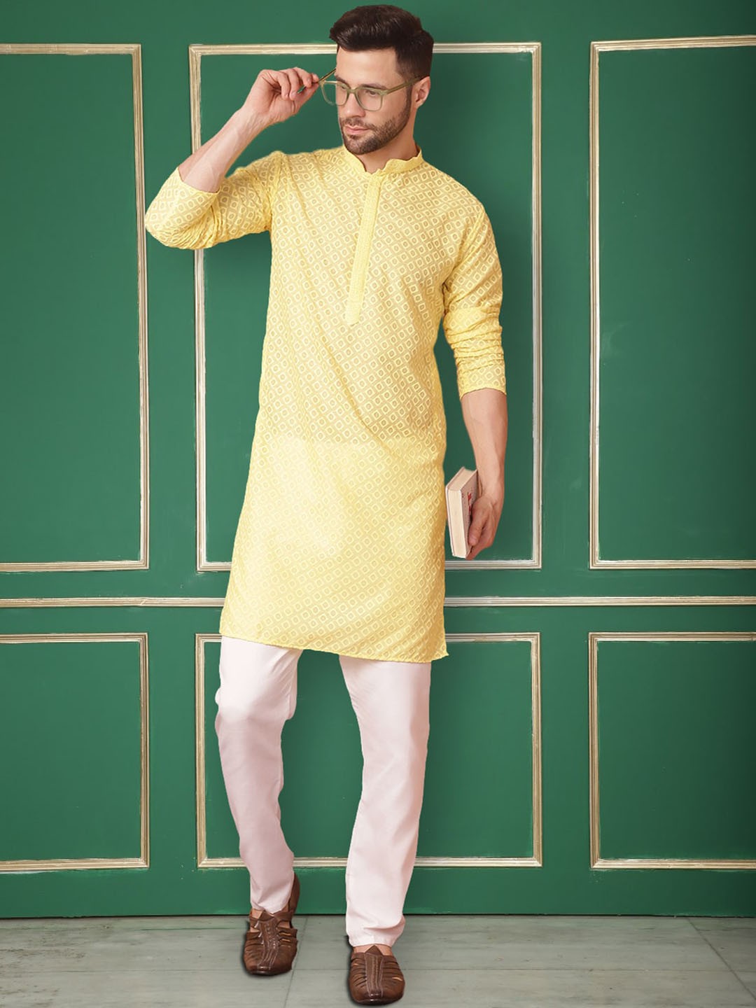 

Jompers Embroidered Mandarin Collar Chikankari Pure Cotton Kurta with Pyjamas, Yellow