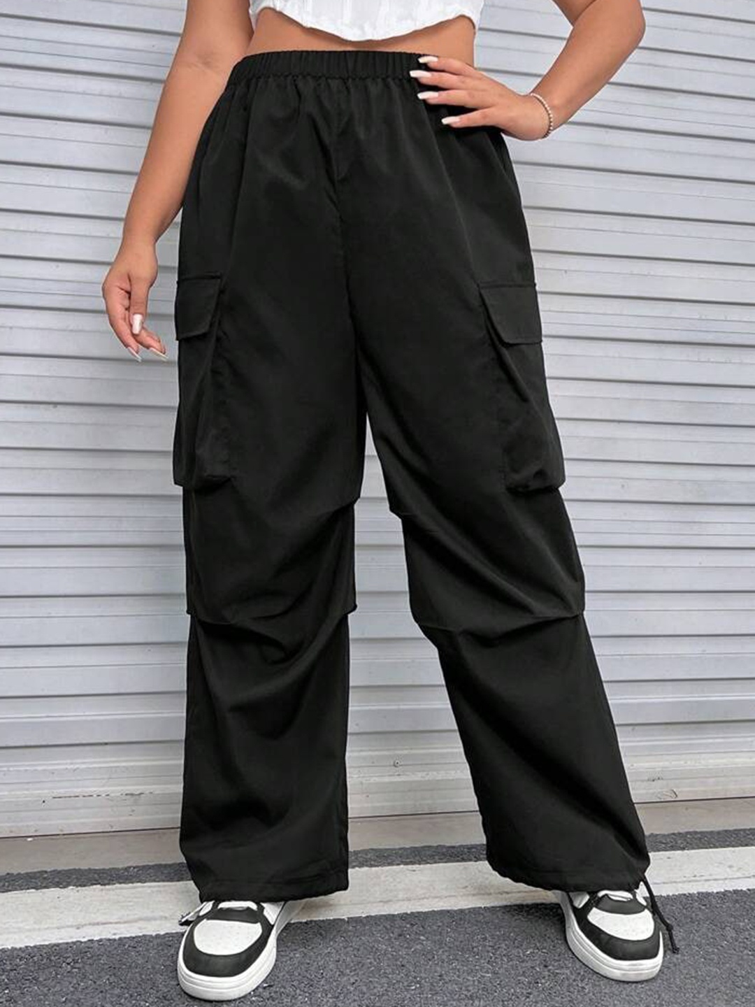 

TABADTOD Women Relaxed Loose Fit Cargo Trouser, Black