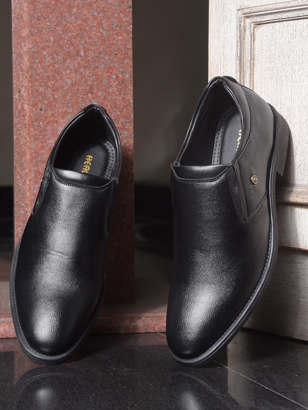 

Liberty Men Round Toe Formal Slip-On Shoes, Black