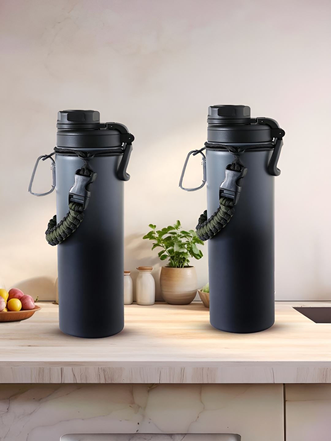 

The Better Home Black 2 Pieces Stainless Steel Water Bottles 960 ml Each