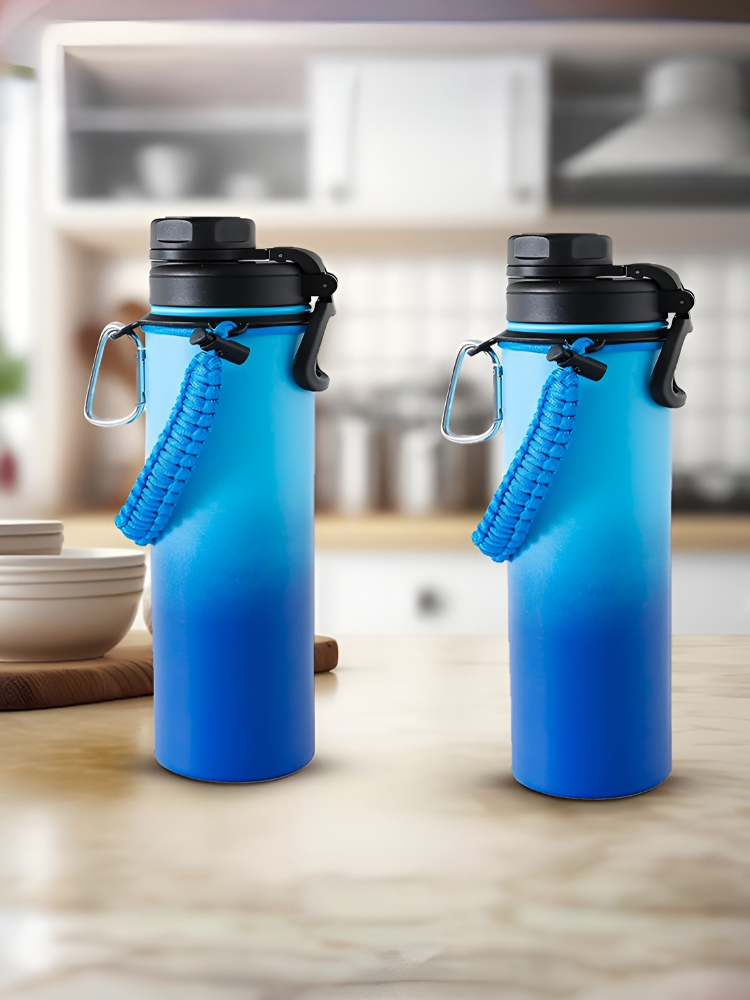 

The Better Home Blue & Black 2 Pieces Stainless Steel Water Bottles 960 ml Each