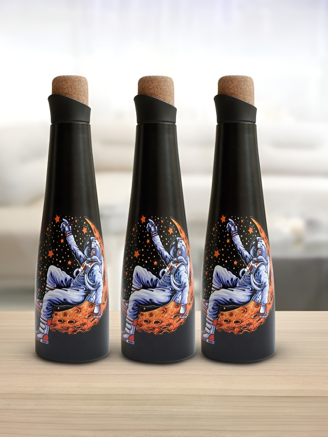 

The Better Home Black & Blue 3 Pieces Stainless Steel Water Bottles 500 ml Each