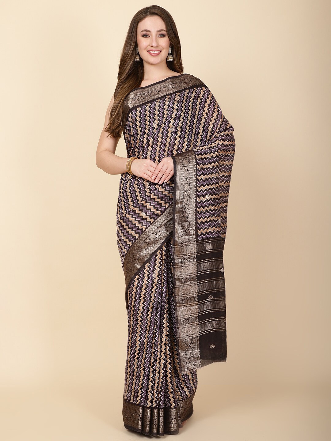 

Meena Bazaar Geometric Printed Woven Design Zari Art Silk Saree, Black
