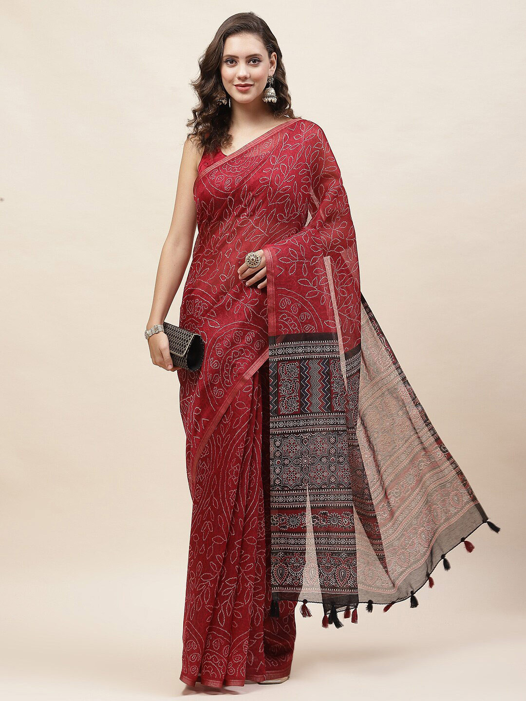 

Meena Bazaar Bandhani Printed Saree, Maroon