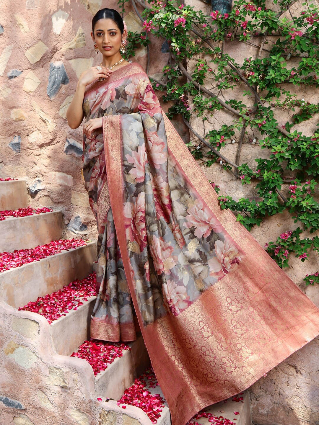 

Meena Bazaar Floral Printed Zari Art Silk Saree, Grey