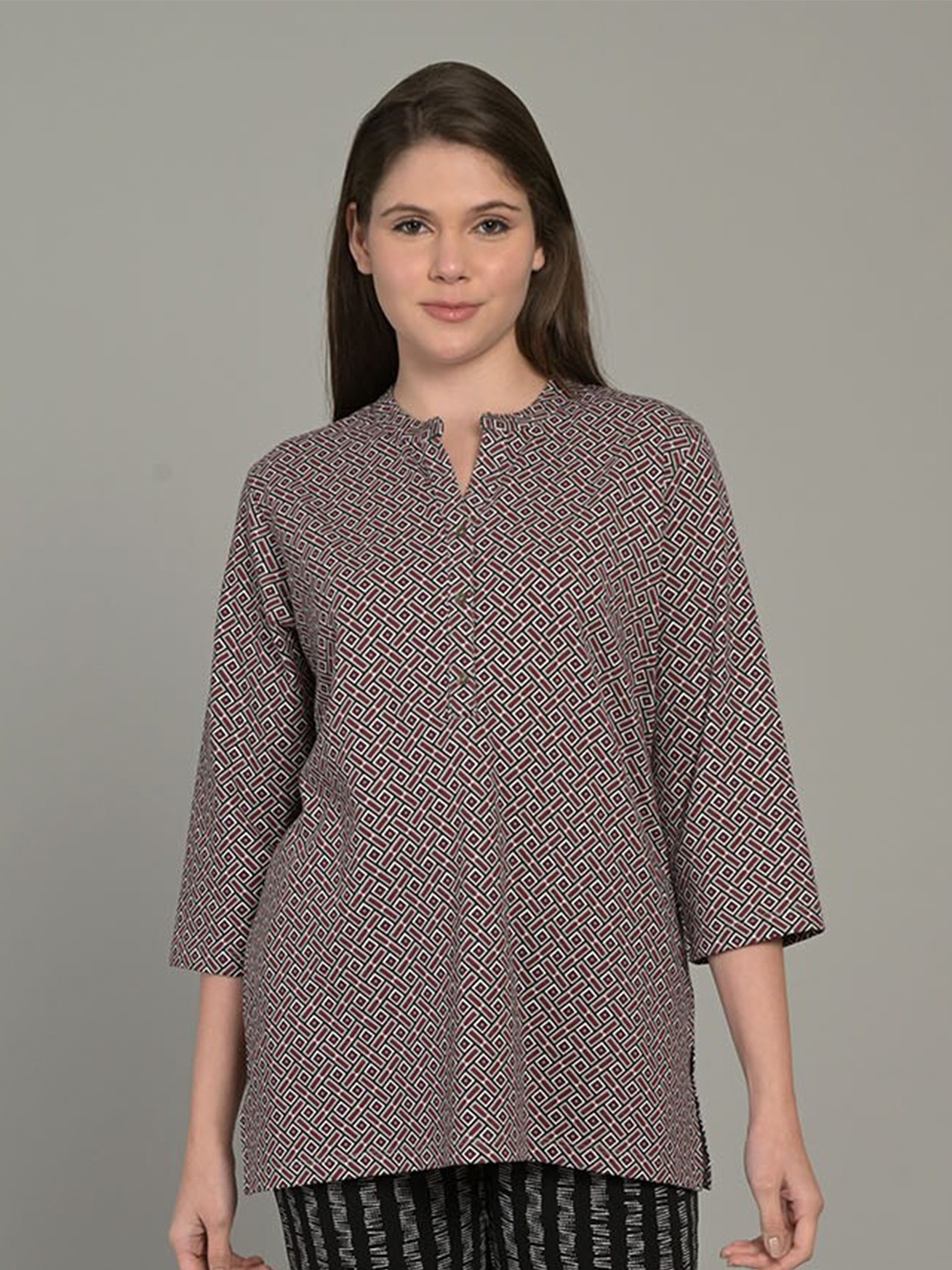 

MAYSIXTY Mandarin Collar Geometric Printed Cotton Straight Kurti, Brown