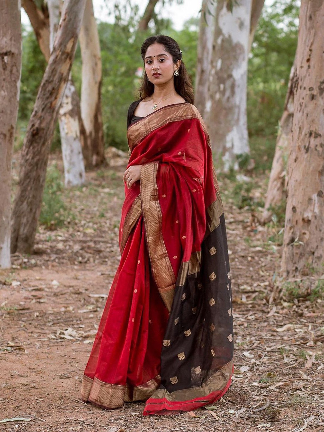 

bansari textiles Woven Design Zari Silk Cotton Banarasi Saree, Red