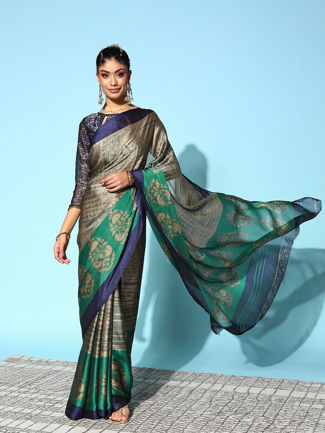 

KALINI Floral Printed Saree, Green