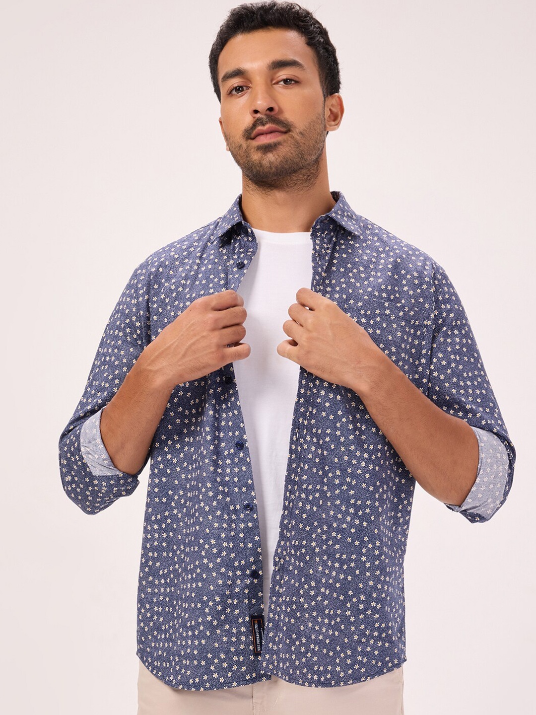 

Bombay High Comfort Floral Printed Spread Collar Curved Cotton Casual Shirt, Blue