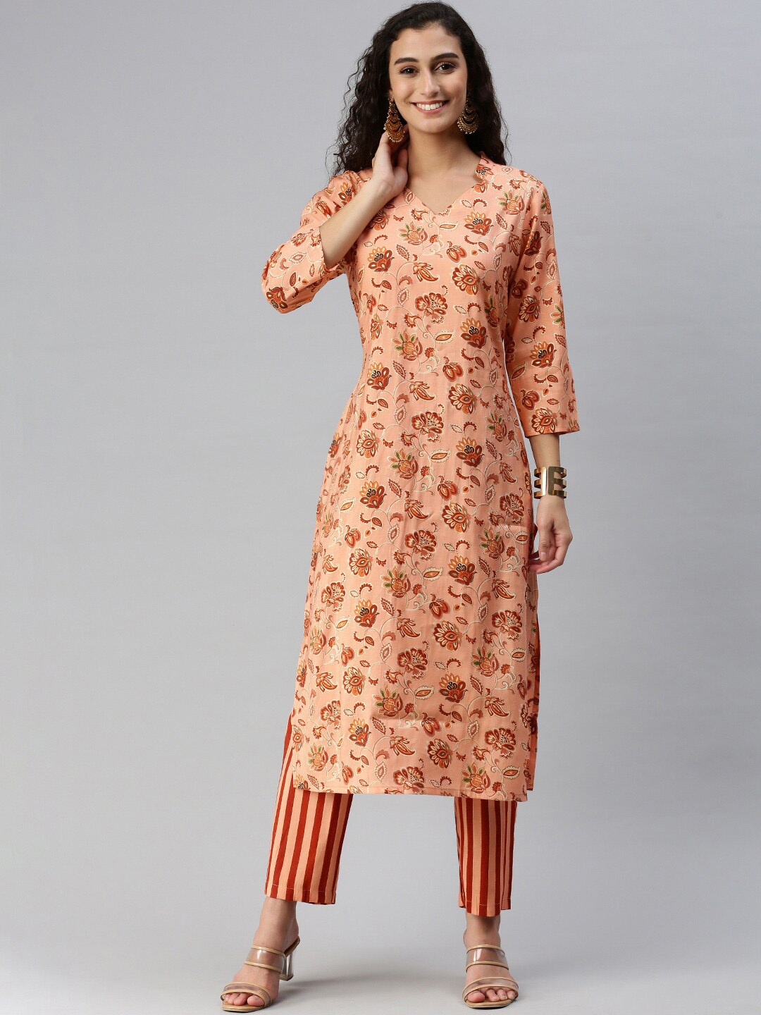 

KALINI Floral Printed V-Neck Straight Kurta with Trousers, Peach