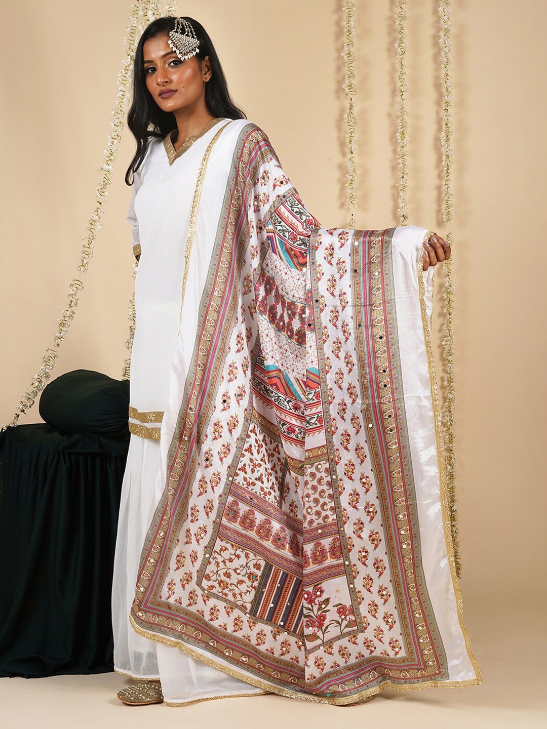 

TEEJH Ethnic Motifs Printed Dupatta With Mirror Work, White