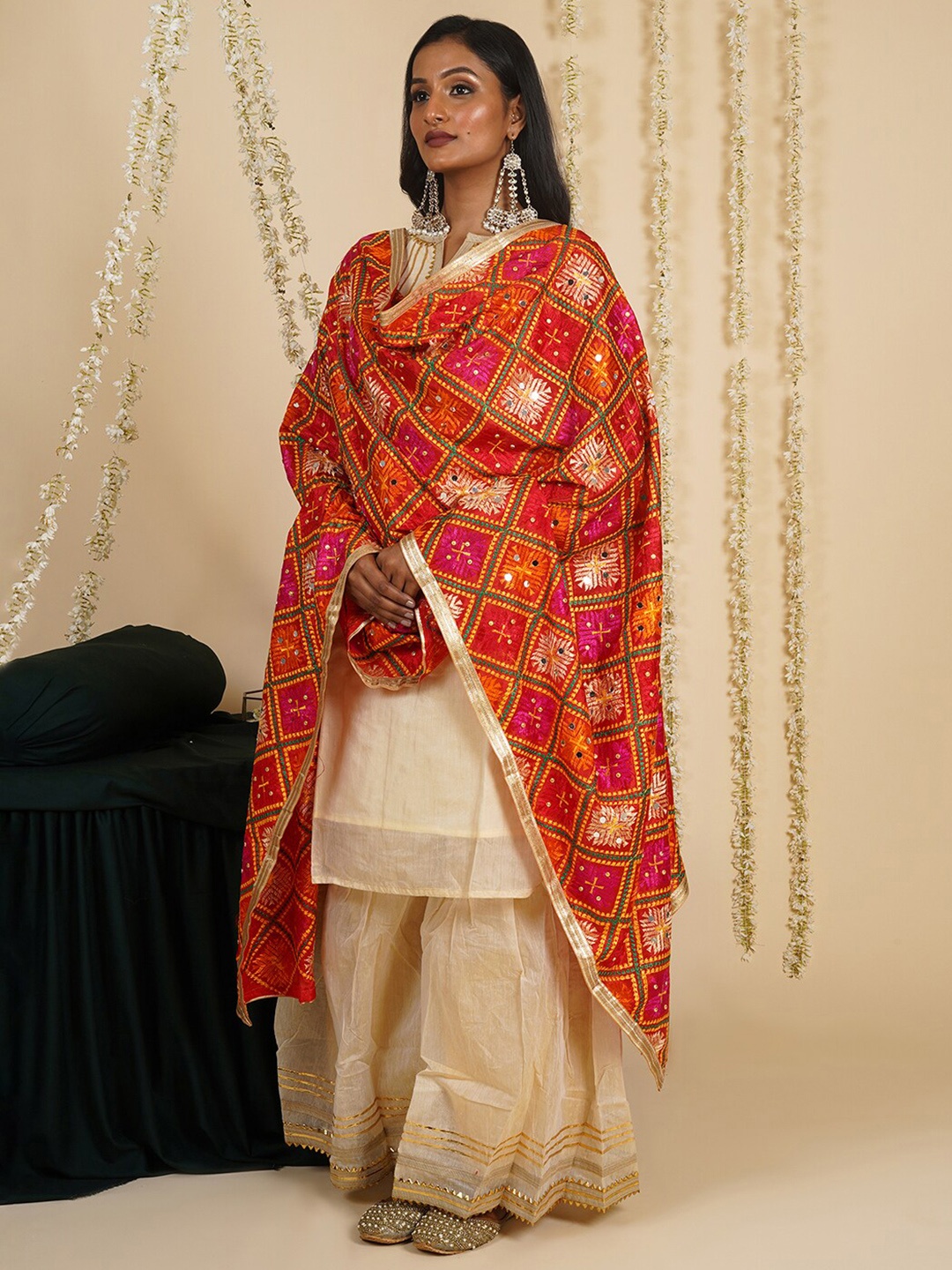 

TEEJH Ethnic Motifs Embroidered Phulkari Dupatta, Orange