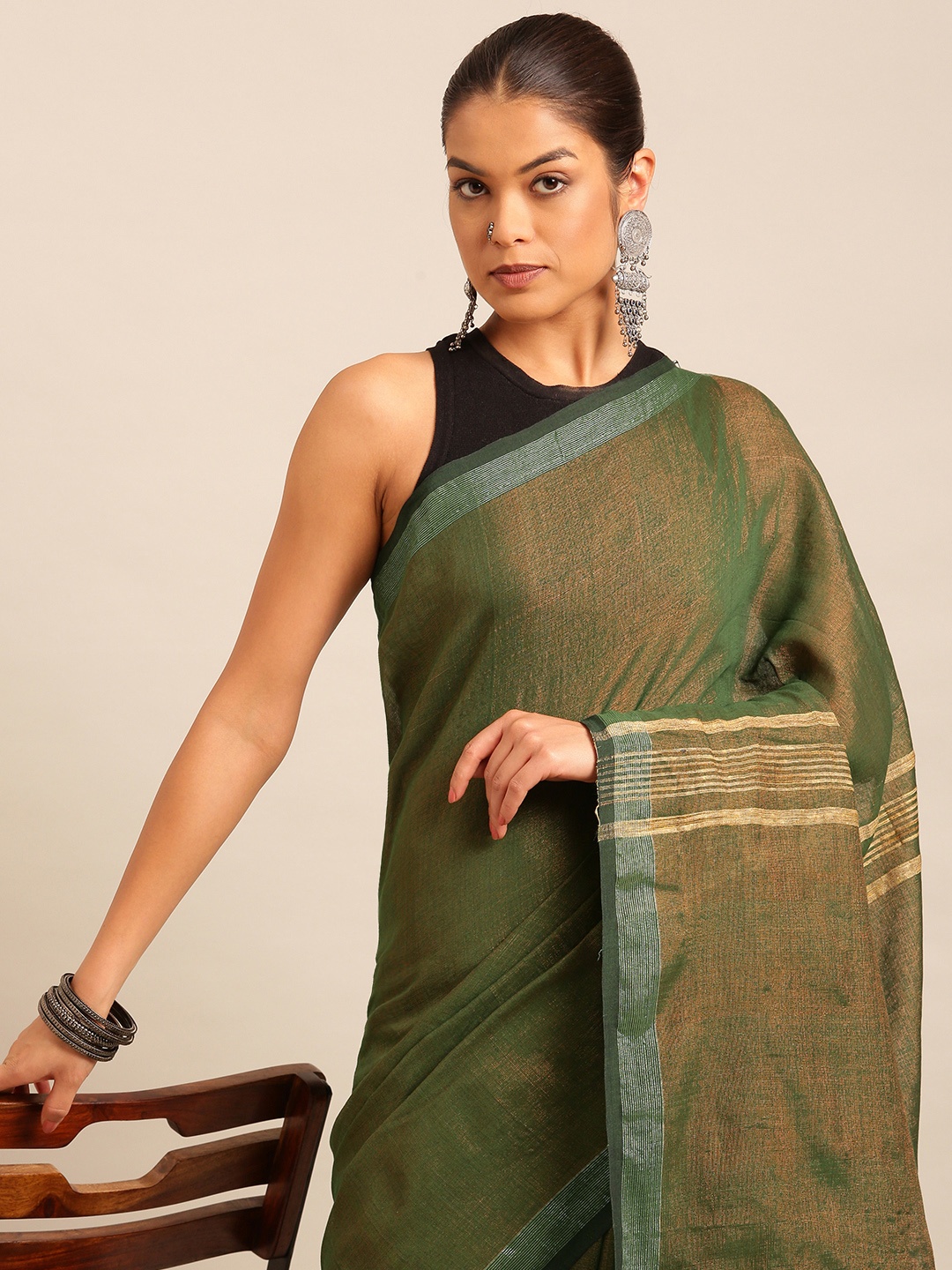 

Taavi Solid Tissue Sustainable Saree, Green