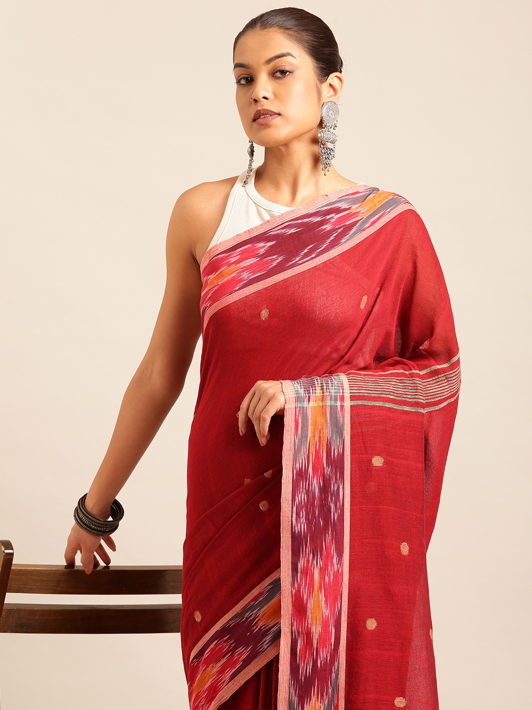 

Taavi Woven Design Pure Cotton Handloom Jamdani Saree, Maroon