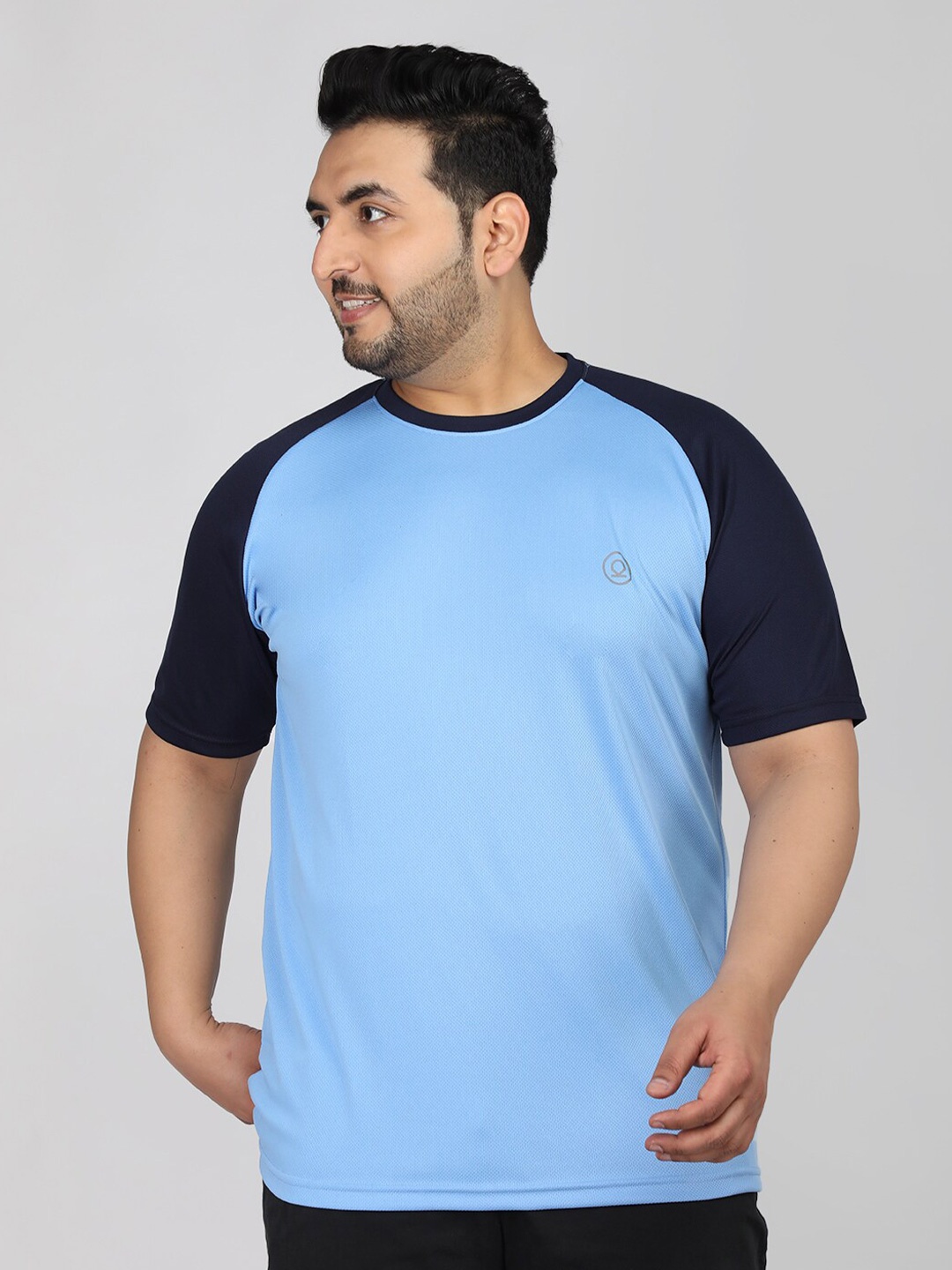 

CHKOKKO Colourblocked Drop-Shoulder Sleeves Regular T-shirt, Blue