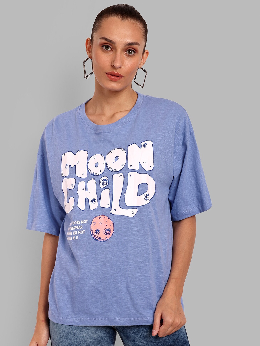

HEYLAY Typography Printed Drop-Shoulder Sleeves Pure Cotton Oversized T-shirt, Blue