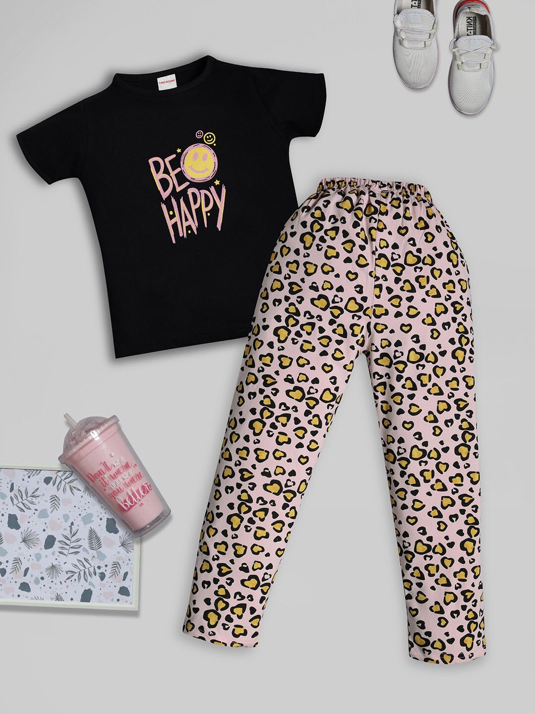 

RAINE AND JAINE Girls Printed Pure Cotton T-shirt With Pyjamas, Black