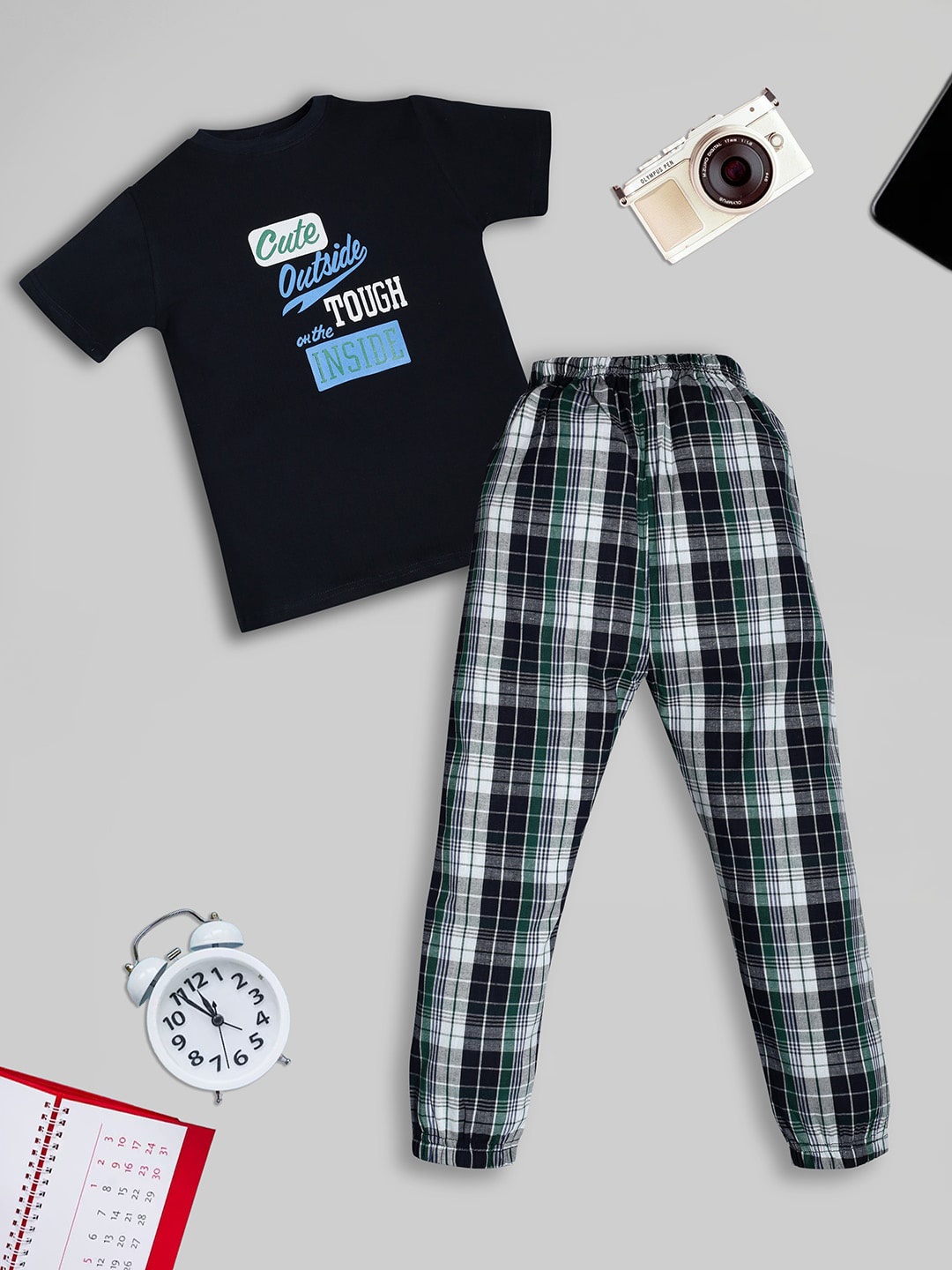 

RAINE AND JAINE Boys Printed Pure Cotton T-shirt With Pyjamas, Blue