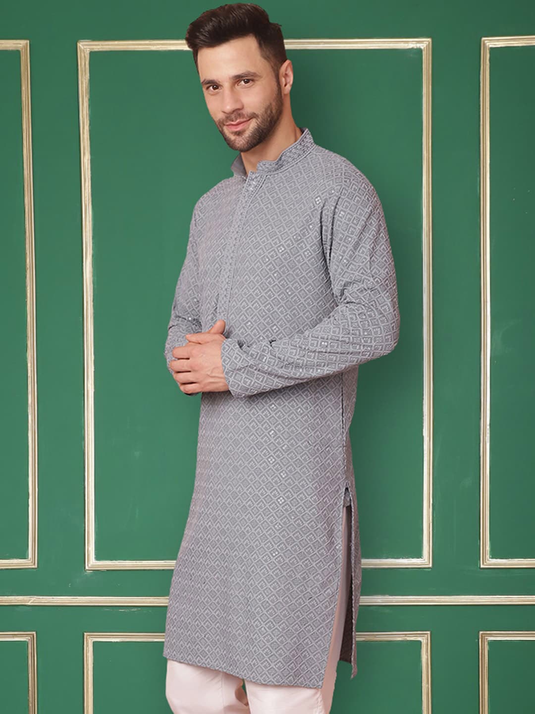 

Jompers Embroidered Mandarin Collar Kurta, Grey