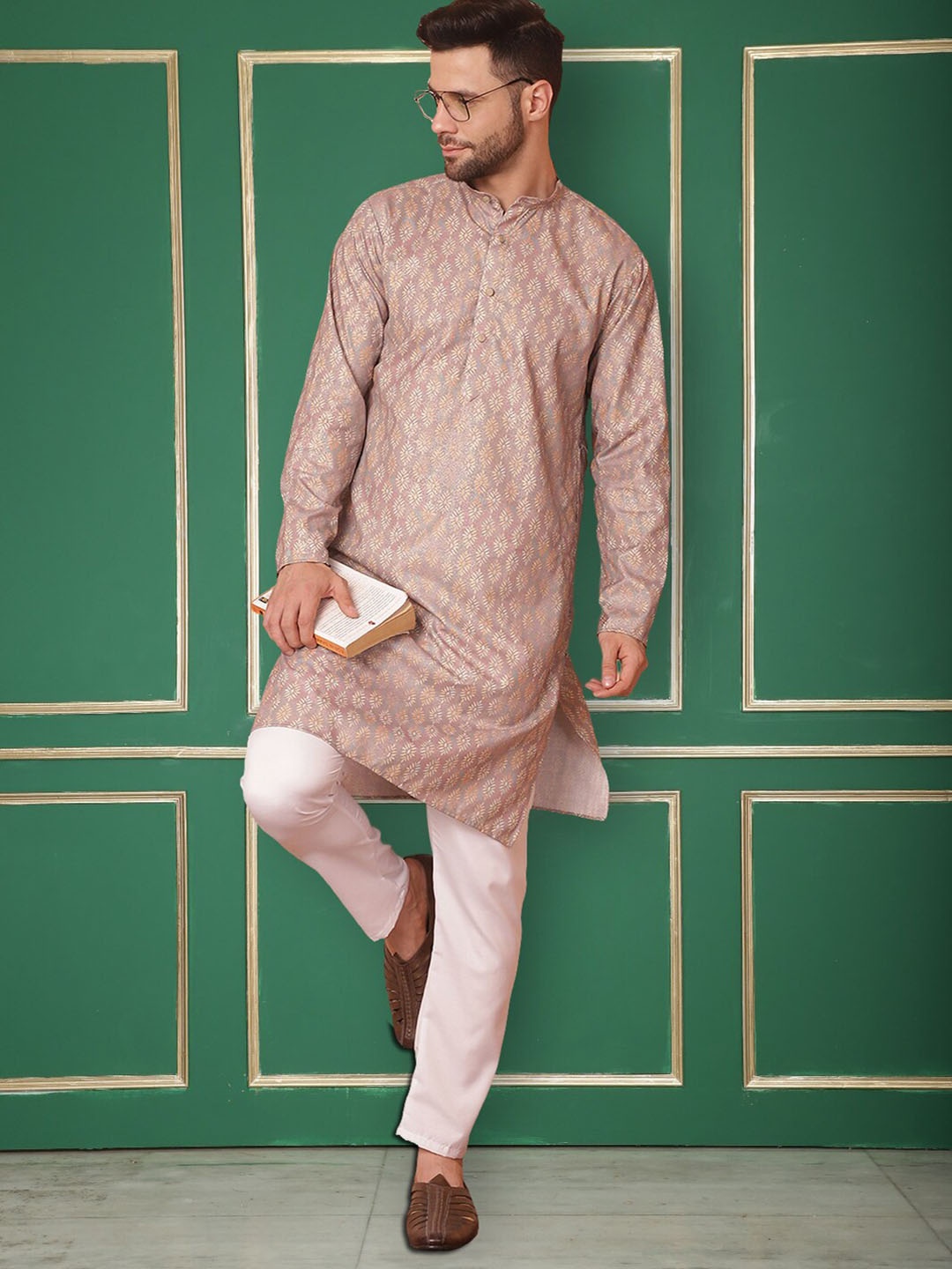 

Jompers Mandarin Collar Geometric Thread Work Cotton Kurta, Peach