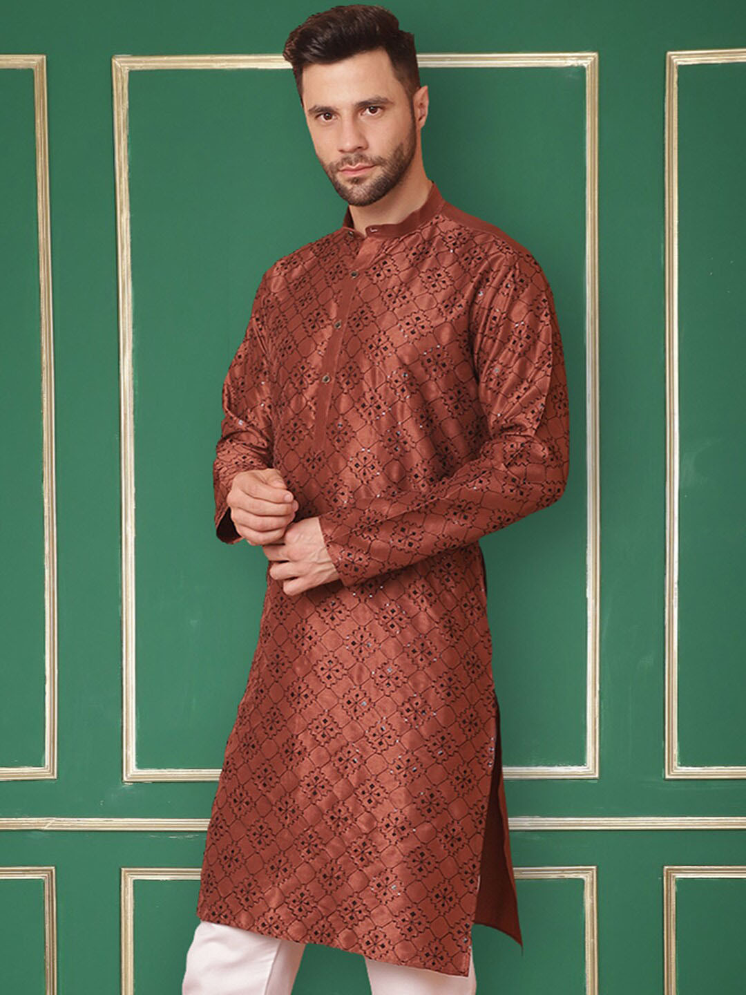 

Jompers Chikankari Thread Work Straight Kurta, Brown