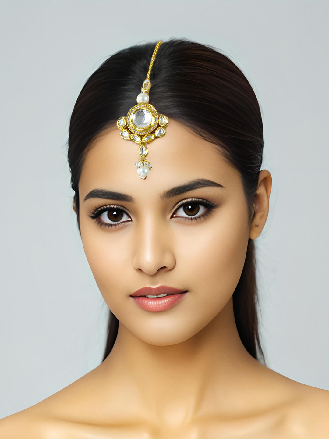 

aadita Gold-Plated Kundan-Studded Maang Tikka