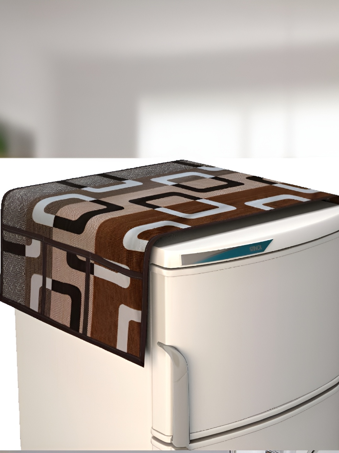 

REVEXO Grey & Brown Geometric Printed Refrigerator Cover
