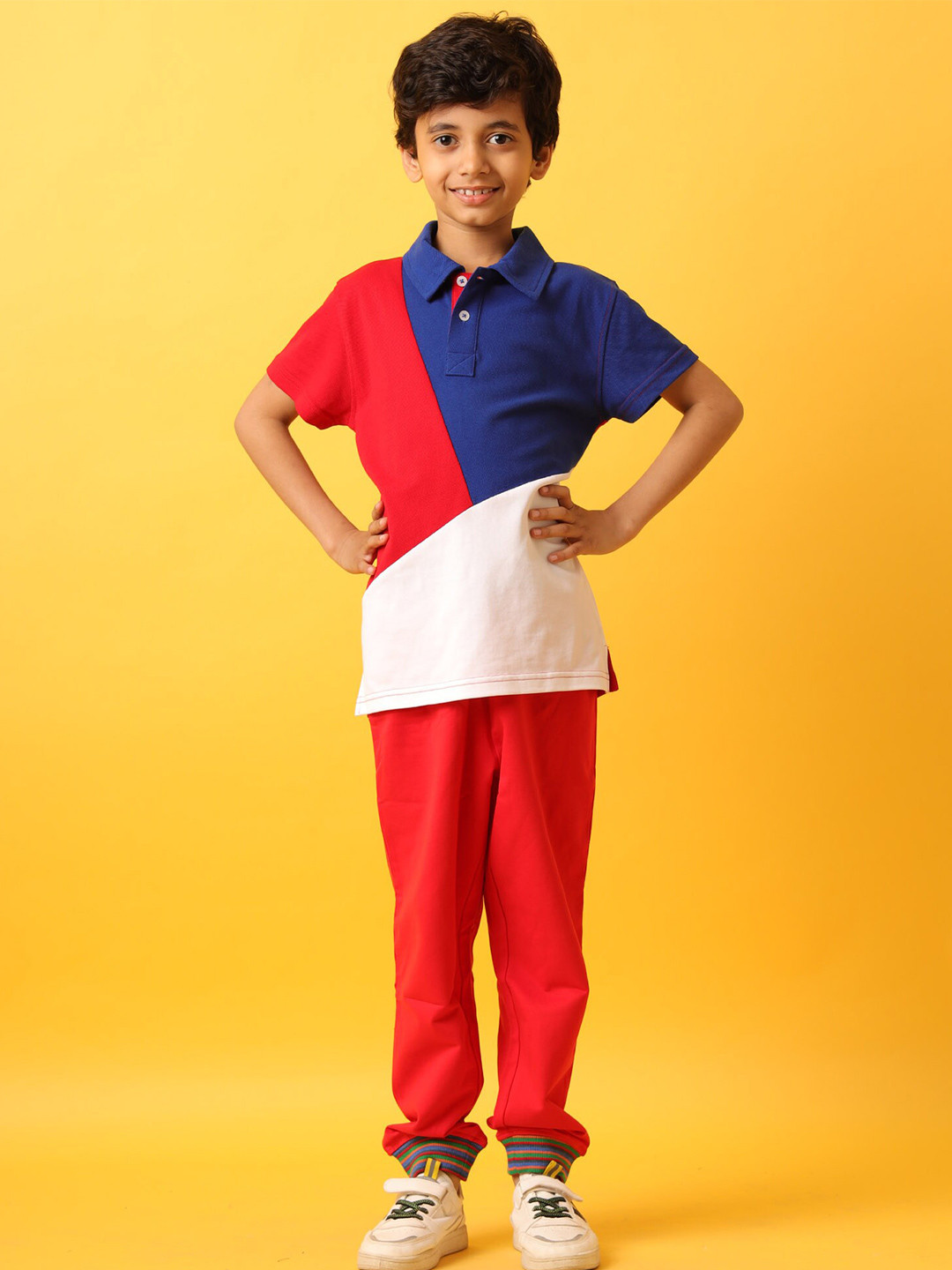 

Anthrilo Boys Colourblocked T-shirt & Trousers Clothing Set, Blue