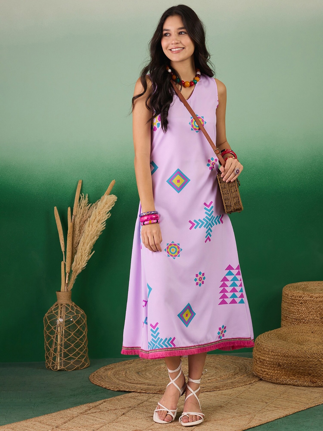 

Sangria Lavender Geometric Print V-Neck Sleeveless A-Line Midi Dress