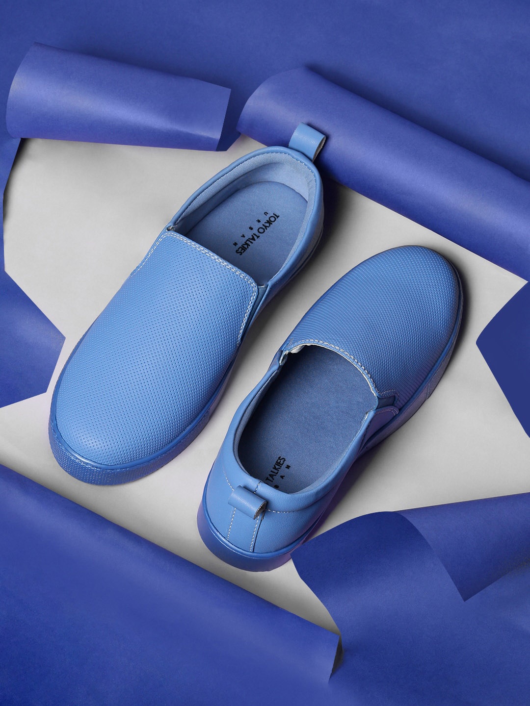 

Tokyo Talkies Women Blue Textured Slip-On Sneakers