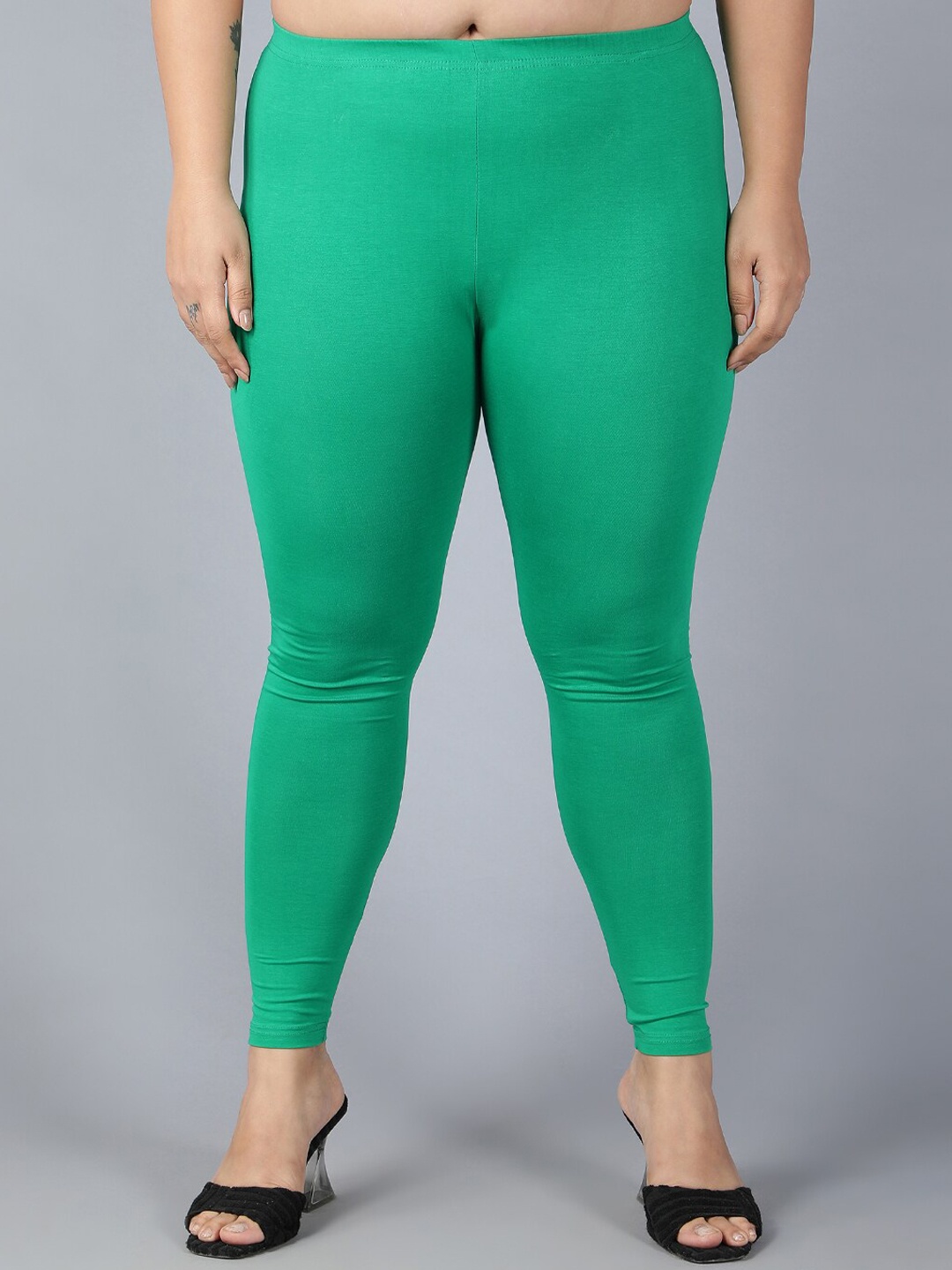 

Plus Size Mid Rise Ankle Length Leggings, Green