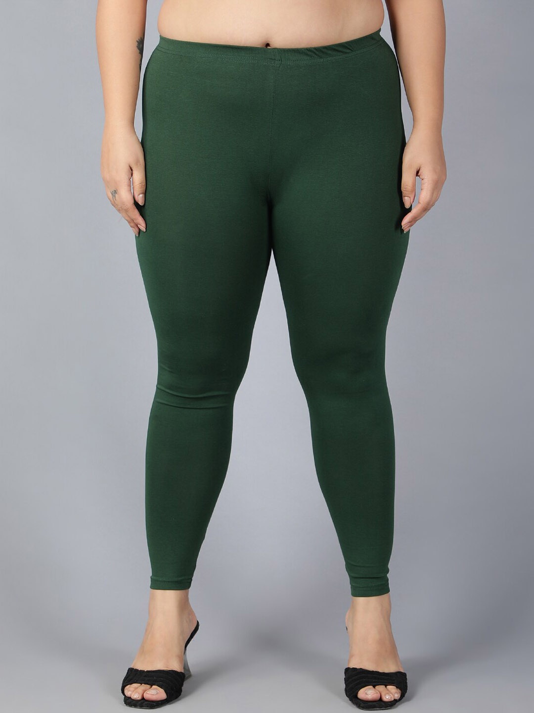 

Plus Size Mid Rise Ankle Length Leggings, Green