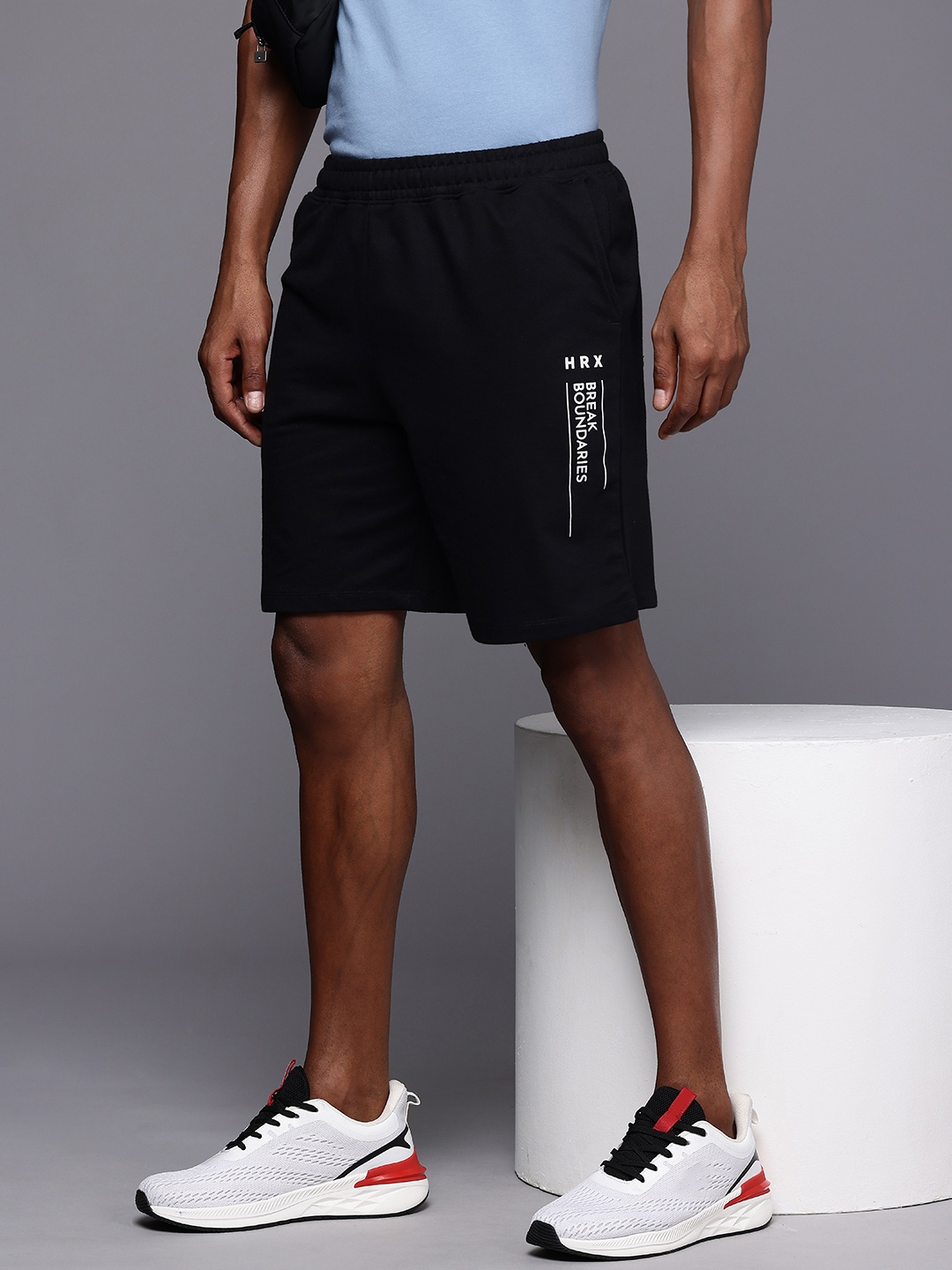 

HRX by Hrithik Roshan Men Typography Printed Rapid-Dry Shorts, Black