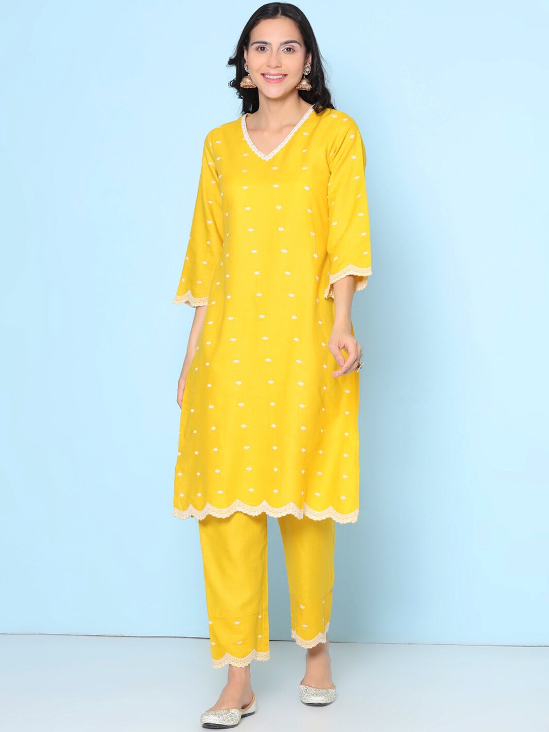 

Bhama Couture Women Ethnic Motifs Embroidered Regular Thread Work Kurta with Trousers, Yellow