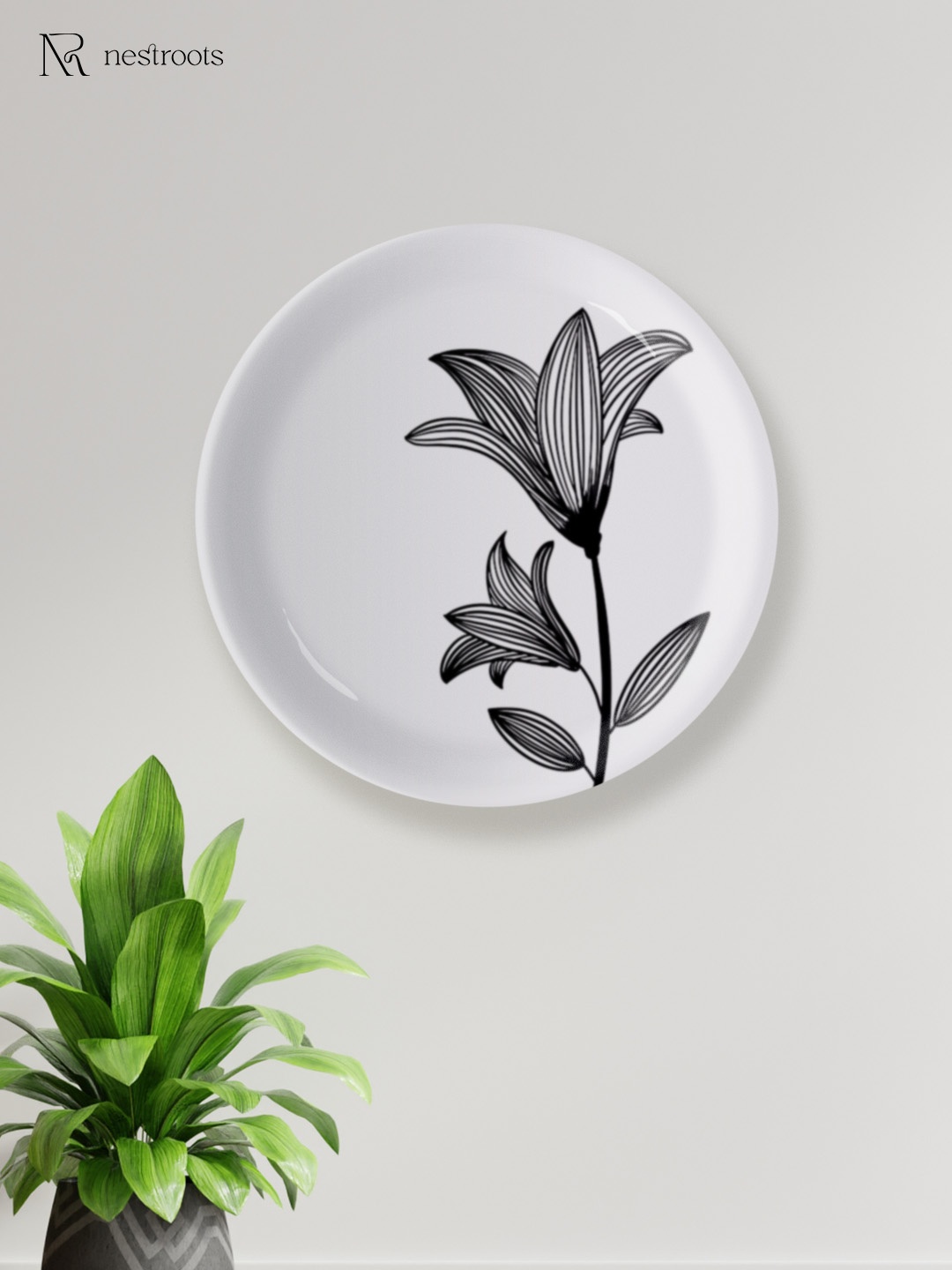 

nestroots Black & White Floral Printed Ceramic Wall Plate