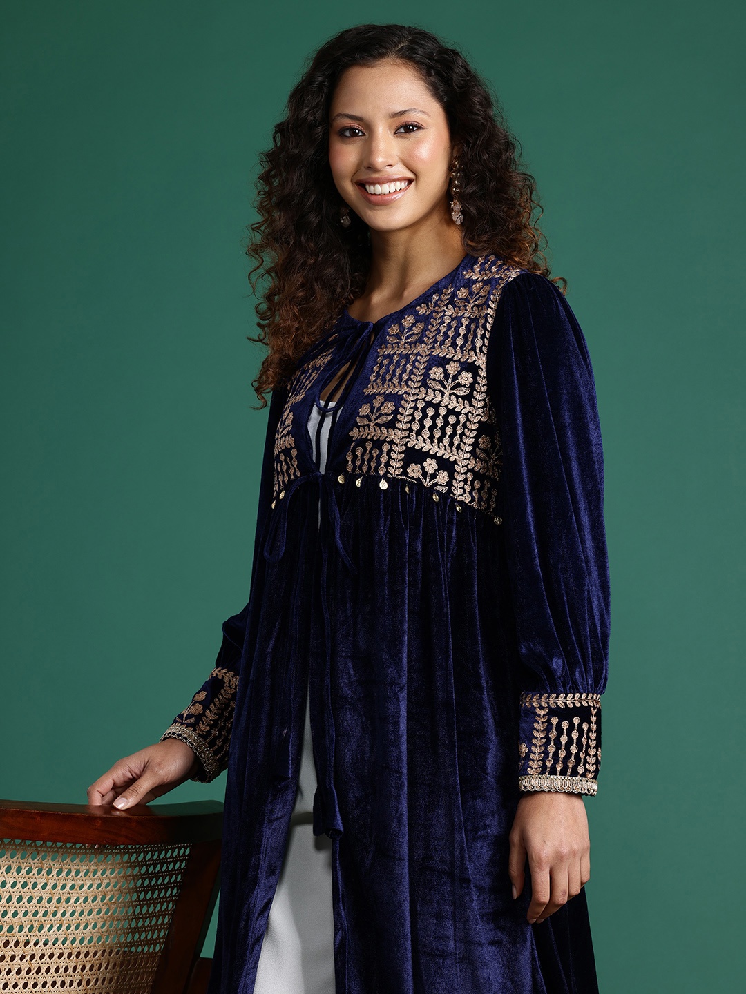 

Sangria Embroidered Embellished Detail Velvet Ethnic Jacket, Navy blue