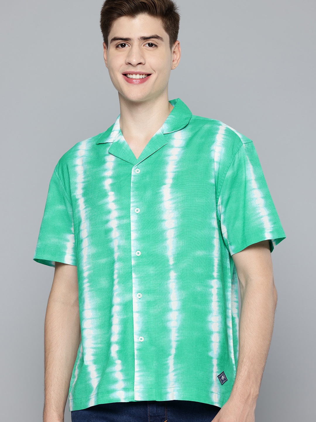 

Aeropostale Men Tie & Dye Pure Cotton Casual Shirt, Green