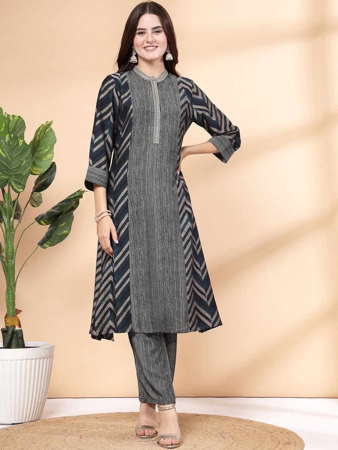 

Nayam By Lakshita Women Printed Regular Sequinned Kurta with Trousers, Teal