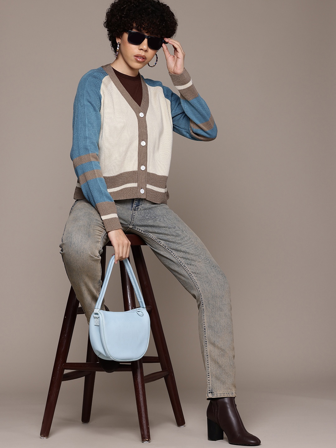 

The Roadster Lifestyle Co. Women Colorblocked Acrylic Cardigan, Cream